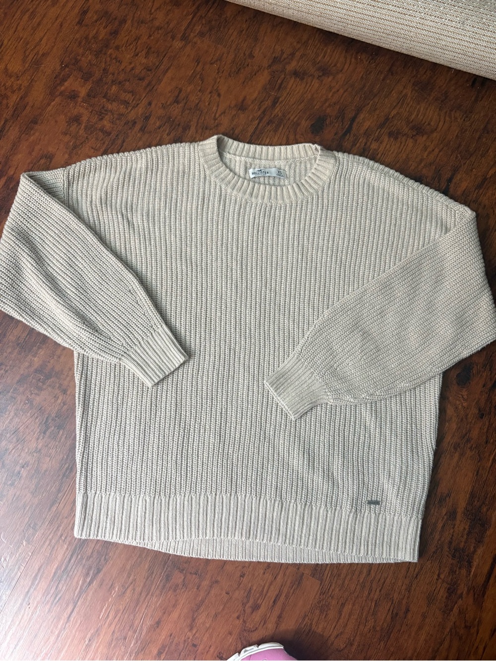 Hollister Cream Crewneck Sweater